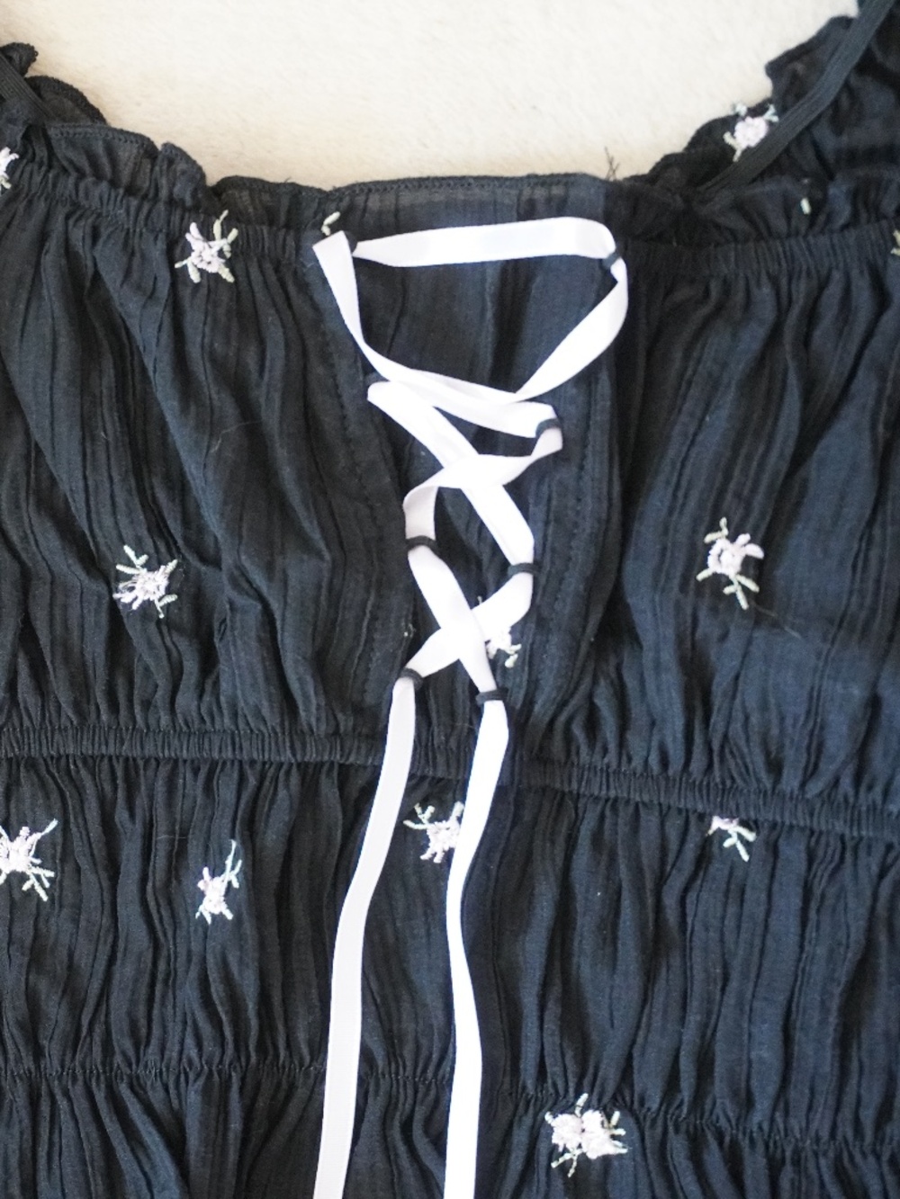 Black Floral Frilled Tank Top - Picture 2 of 4